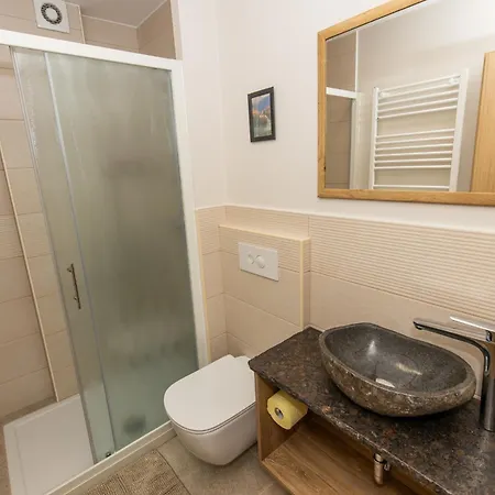 Old Boatman'S House Apartment Bled Room photo
