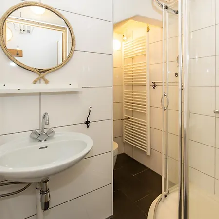 Old Boatman'S House Apartment Bled Room photo