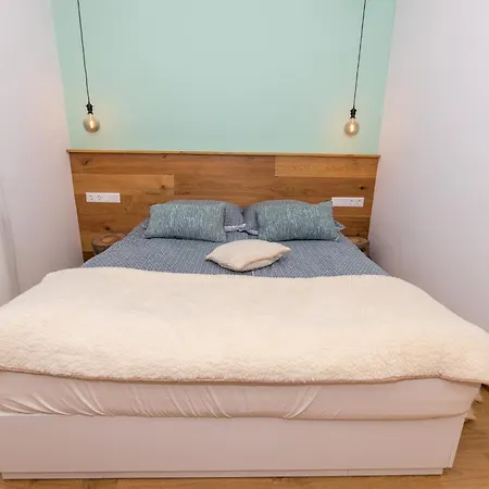 Old Boatman'S House Apartment Bled Room photo
